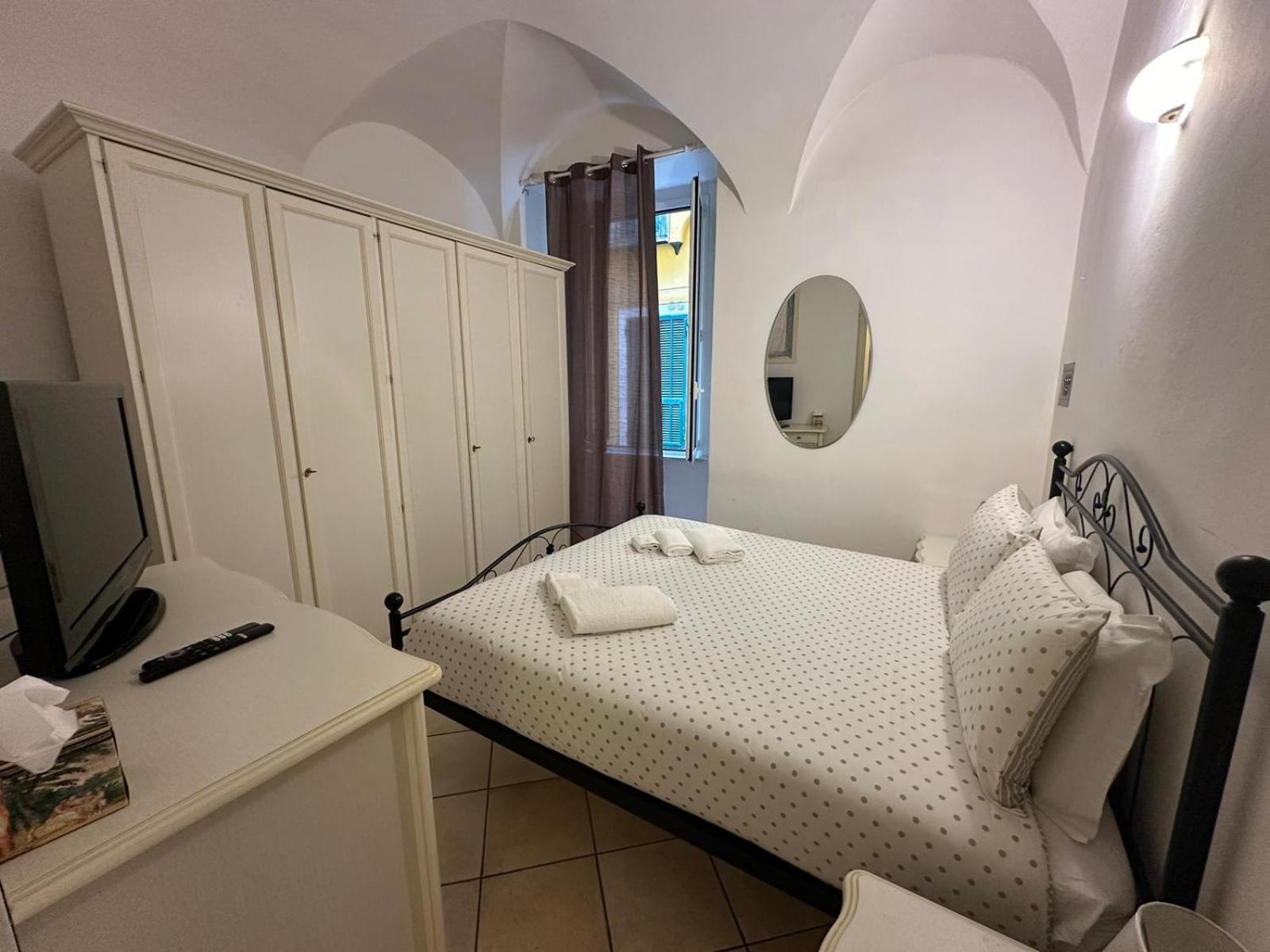 2 Passi Dal Mare Di Alassio Ampio Trilocale Exterior foto